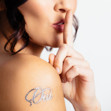 Oui Strassé – bijou de peau repositionnable M Paris