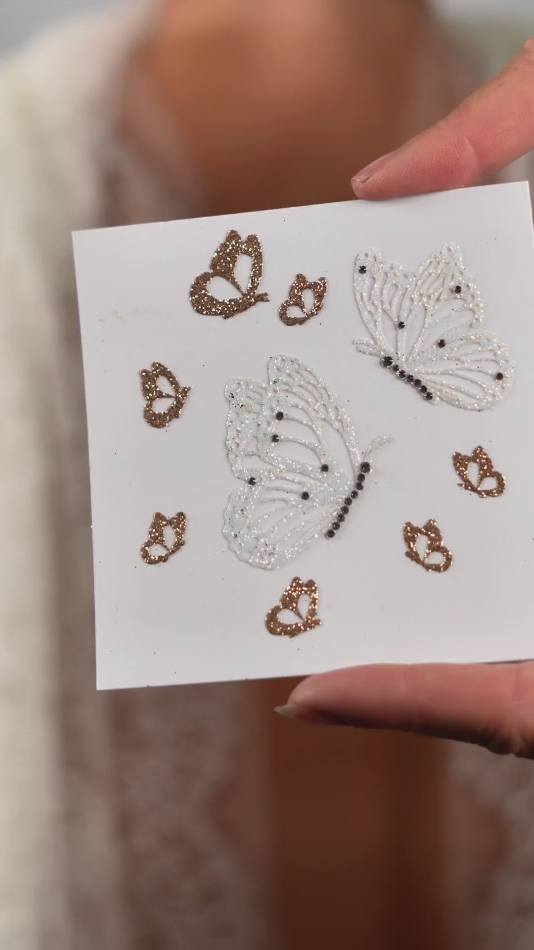 Composition de papillons - M Paris – vidéo